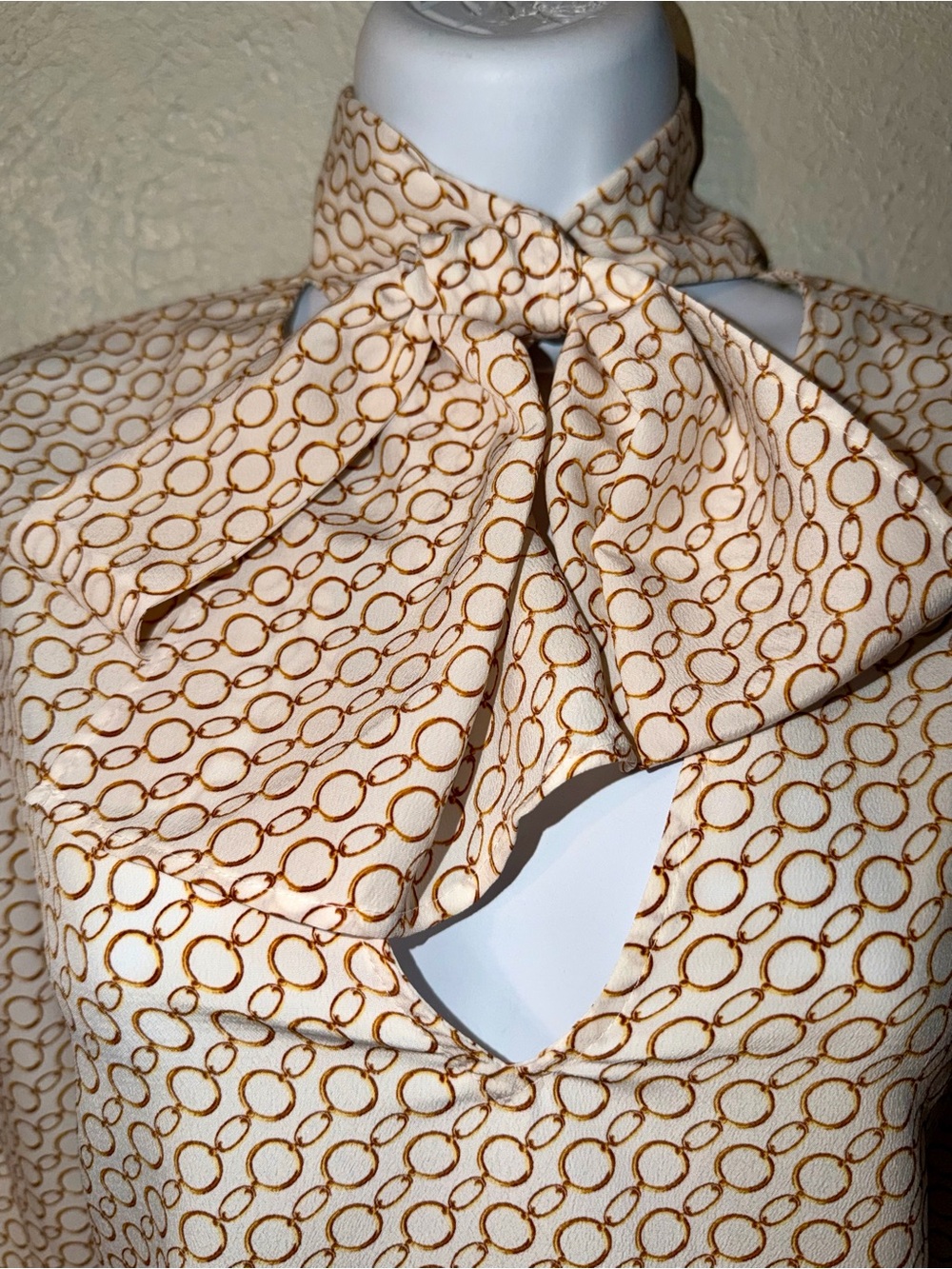 MNG by MANGO Bow Front Tie Chain Link Print Ling Sleeve Blouse Top Women’s Sz 2 - Picture 4 of 14